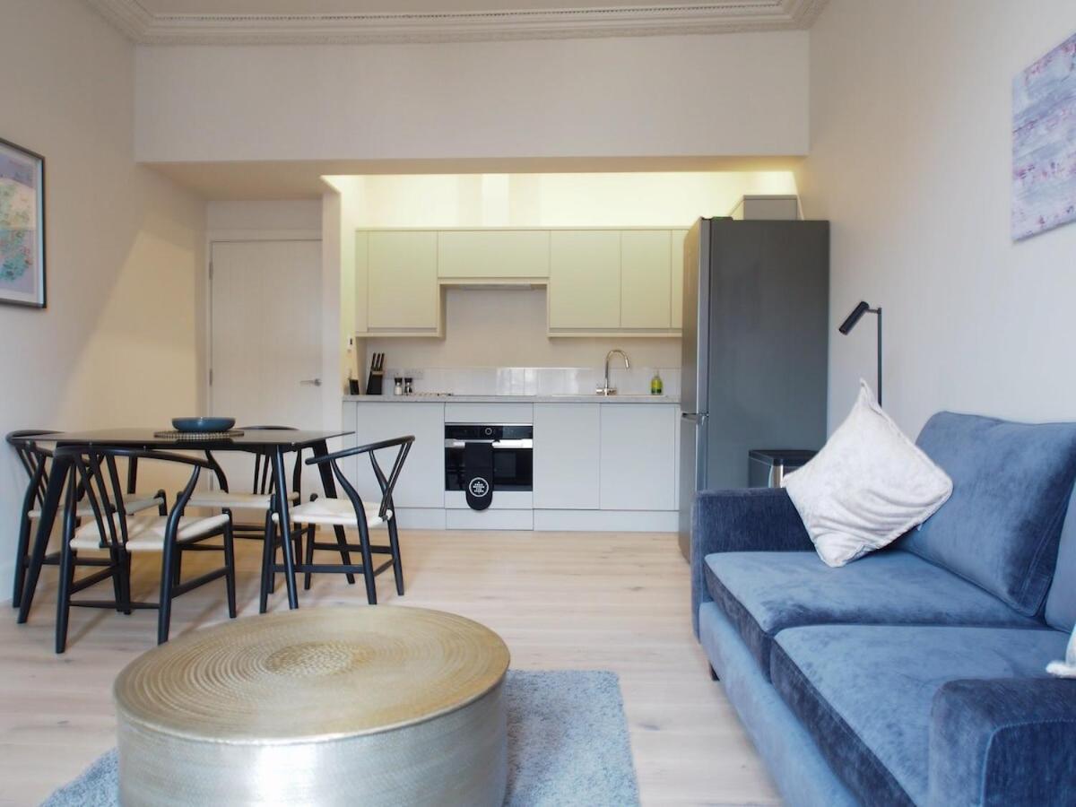 Apartment Spacious Luxe 2-bed Near The Centre - Flat 6, Elgin House