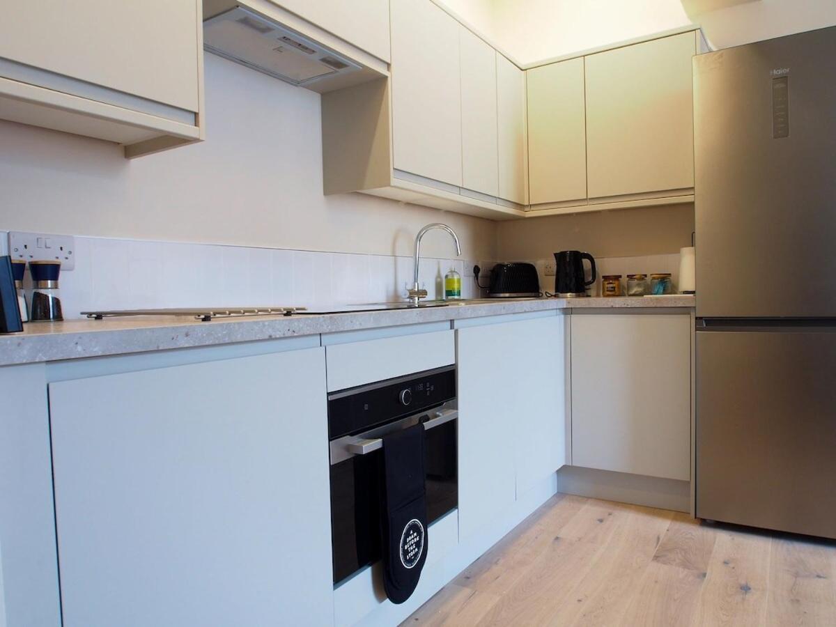 Spacious Luxe 2-bed Near The Centre - Flat 6, Elgin House Edinburgh