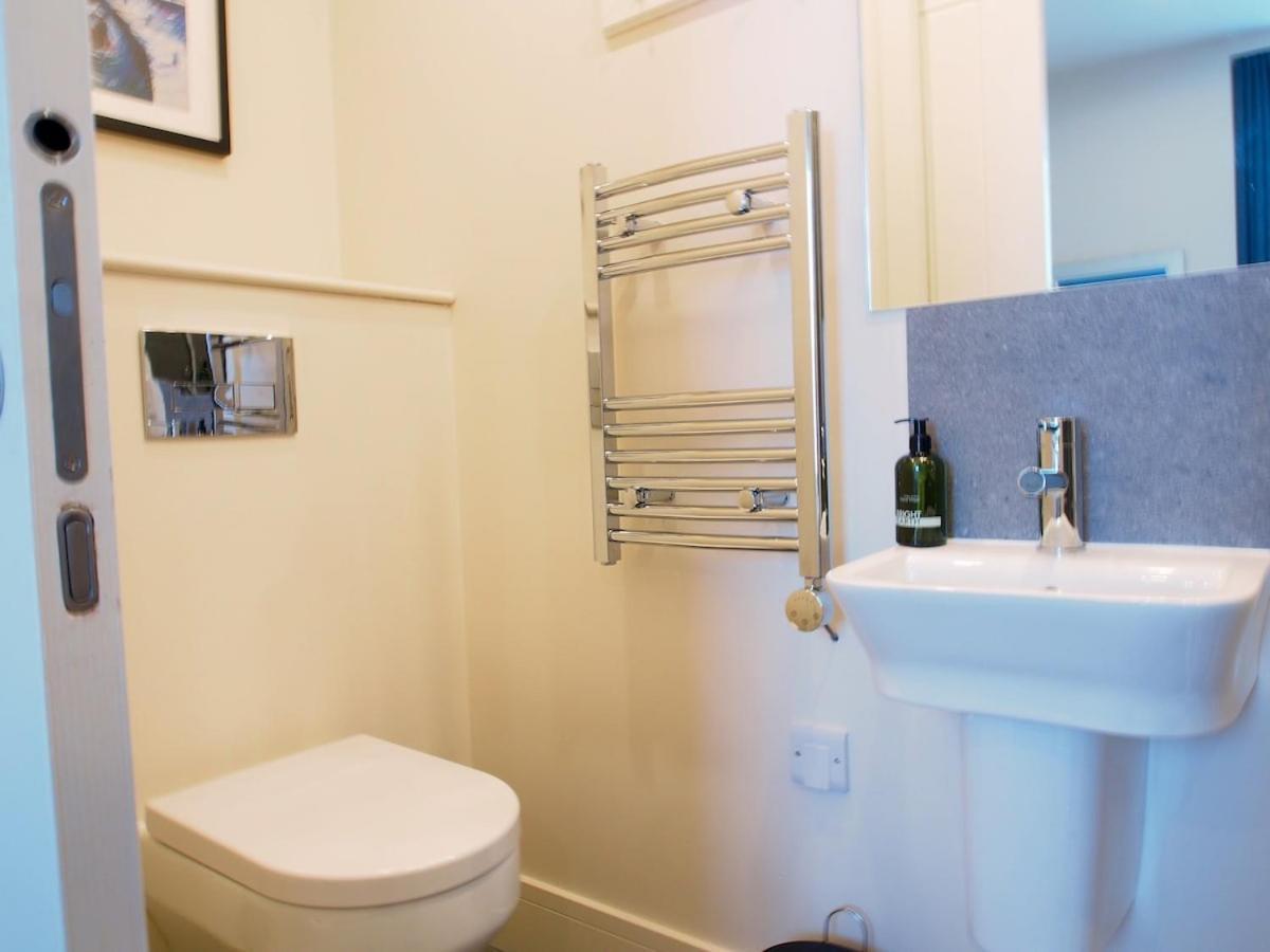 Spacious Luxe 2-bed Near The Centre - Flat 6, Elgin House Apartment